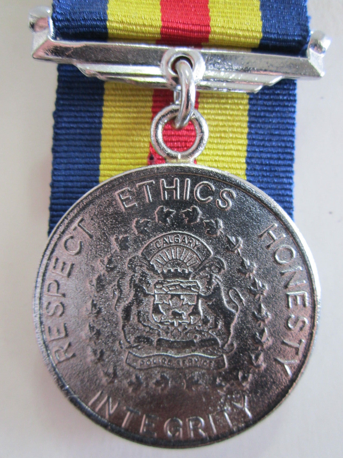 What are some common police service ribbons?